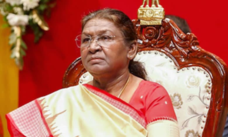 President Murmu Extends Heartfelt Wishes on Basant Panchami