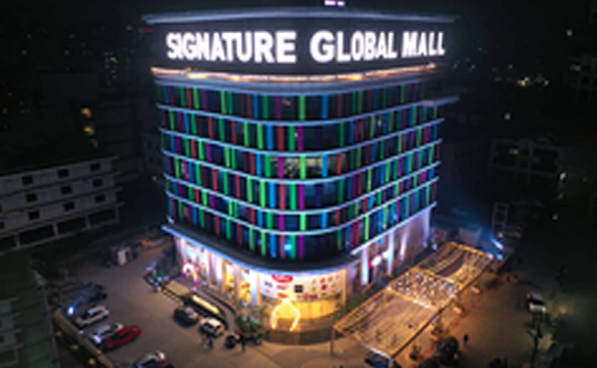 Signature Global Shares Decline Over 4% Amid Weak Q3 Results, Plunge Over 30% in Six Months