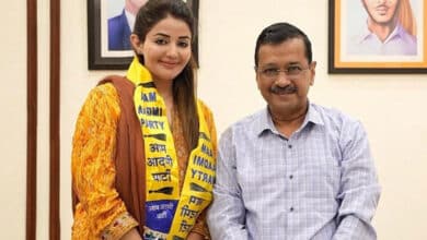 Punjabi Actress Sonia Mann Joins AAP in Presence of Arvind Kejriwal