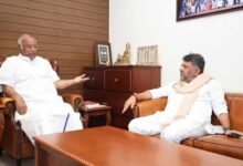 Amid Karnataka Congress Infighting, DK Shivakumar Meets Mallikarjun Kharge