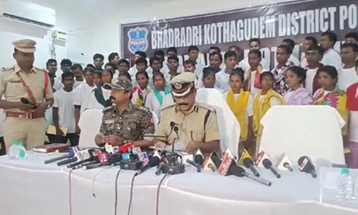 60 Maoists Surrender Before Police in Telangana's Bhadradri Kothagudem