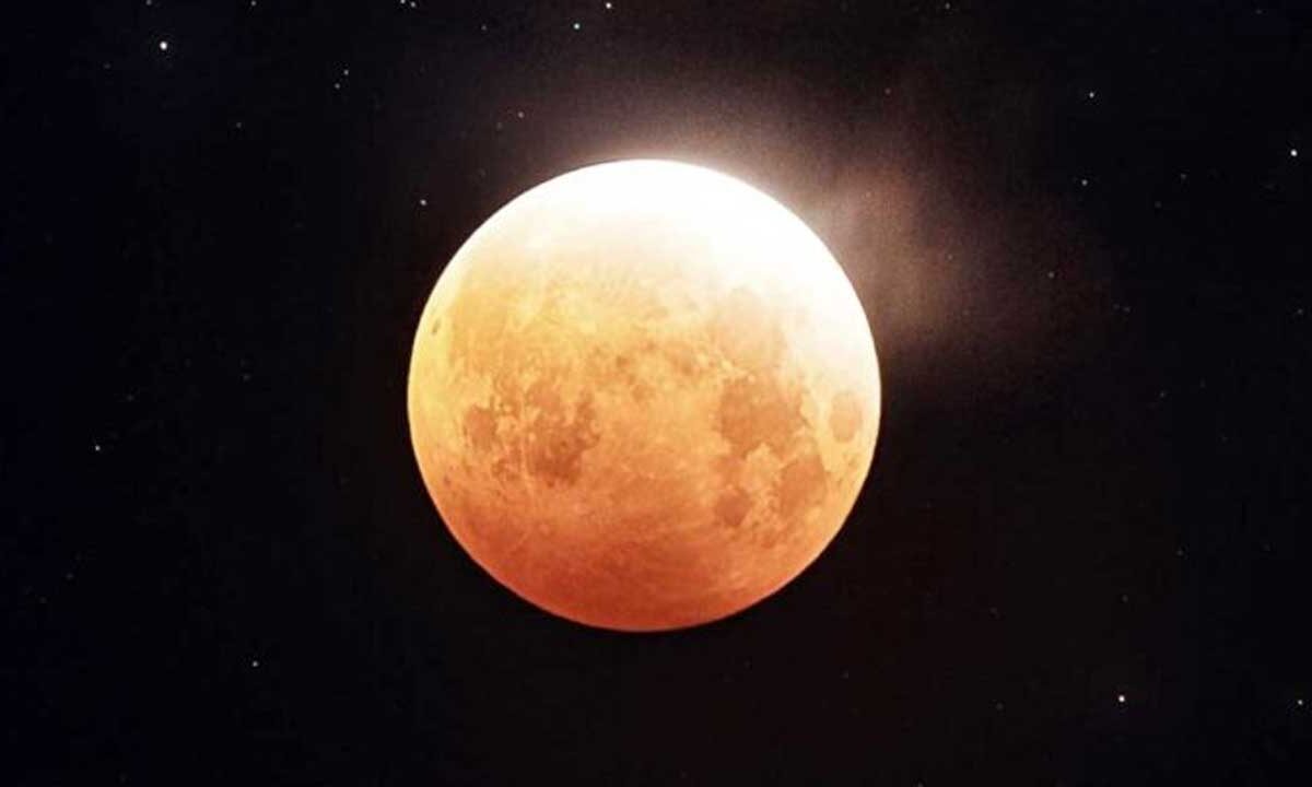 Total Lunar Eclipse on Holi 2025: Will India Witness the ‘Blood Moon’?