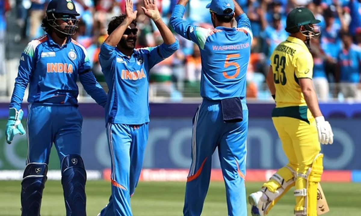 Australia Bowled Out for 264 in CT Semifinal, Shami Leads with 3 Wickets