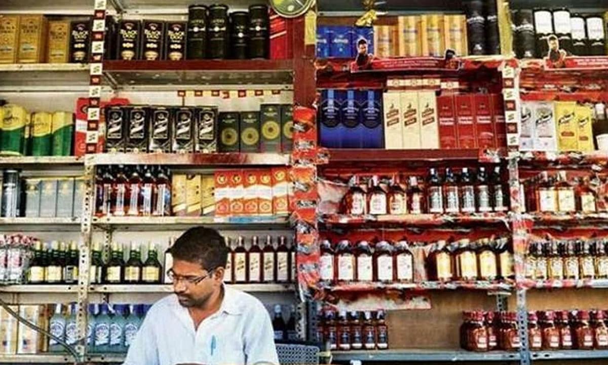 Hyderabad Liquor Shops to Remain Closed on Holi, March 14: Timings, Exemptions, and Details