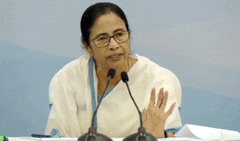 Bengal CM Mamata Banerjee Claims Ramzan Month Is Chosen Deliberately to Hurt Muslims