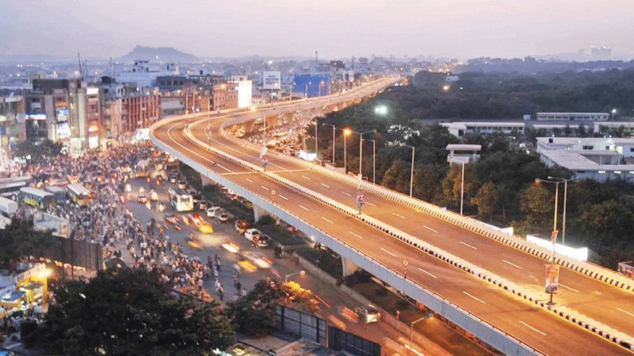 PVNR Expressway Closure for VVIP Movement Causes Chaos for Hyderabad Commuters