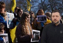 Tensions Escalate as Zelenskyy Faces Heated US Meeting: Supporters Rally Outside White House