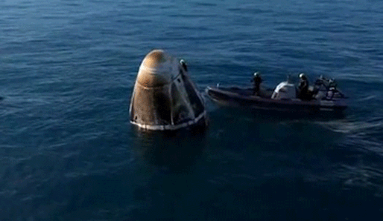 Astronauts Greeted by Dolphins as They Return Home After Extended Space Mission