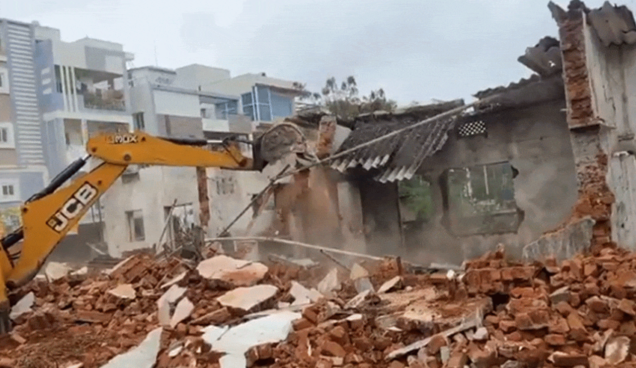 Hydra Force in Action: GHMC Targets Illegal Constructions in Hyderabad