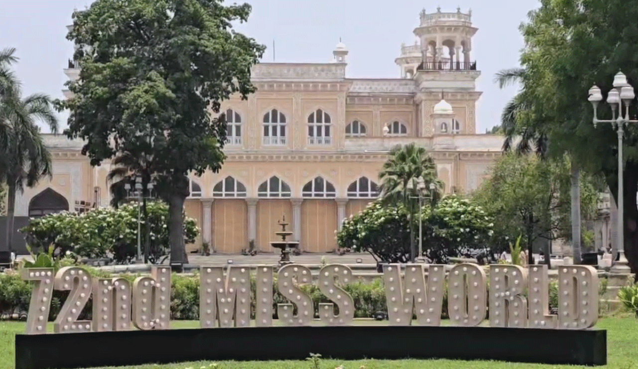 2 4 Why Is Charminar Being Dressed Like Never Before? The World Is Watching