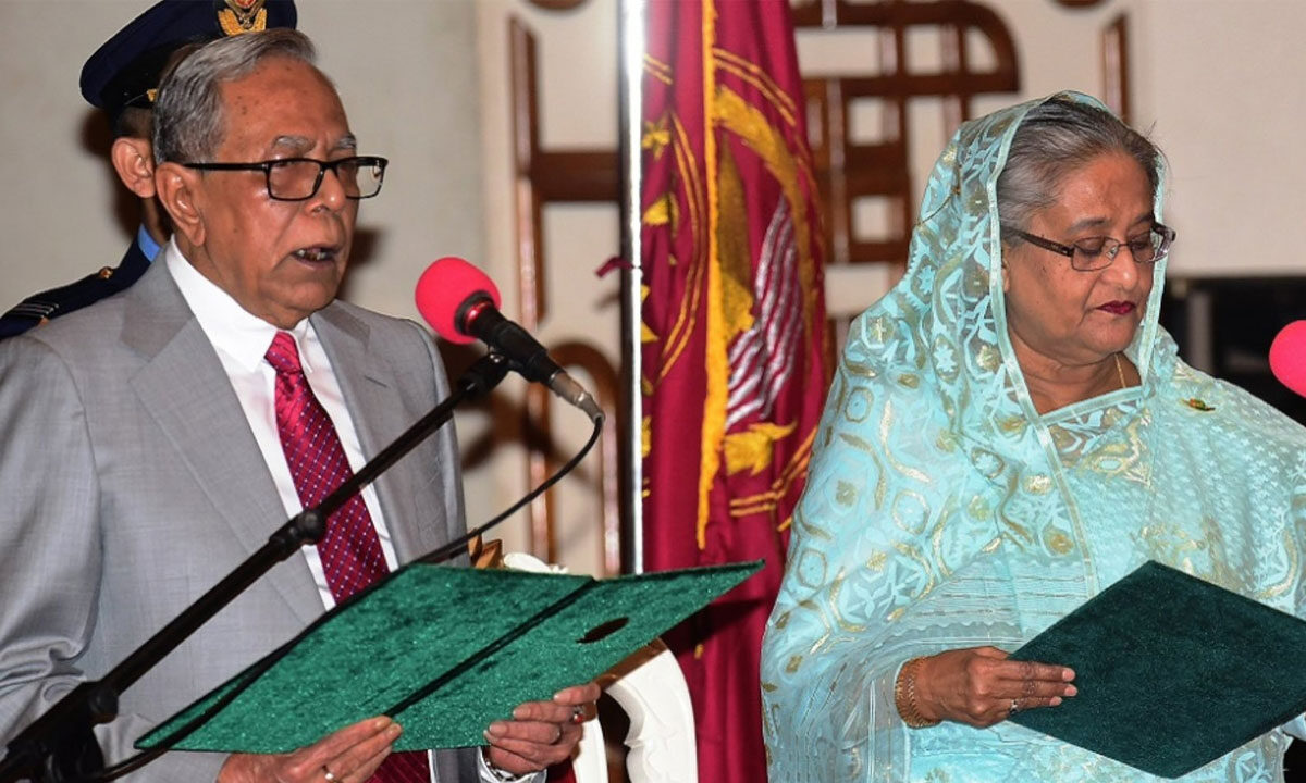 Why Did Ex-Bangladesh President Abdul Hamid Flee in a Lungi at 3 AM? Full Story Inside