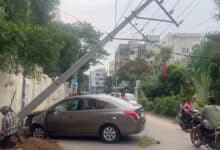 Hyderabad: High-Speed Car Crash Near Vaddepalli Enclave in Kukatpally; Investigation Underway