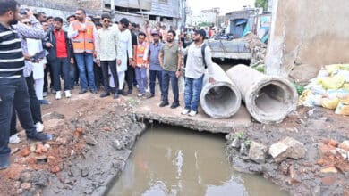 Hyderabad: Monsoon Mayhem Alert: GHMC, HMWSSB Race to Desilt Overflowing Drains
