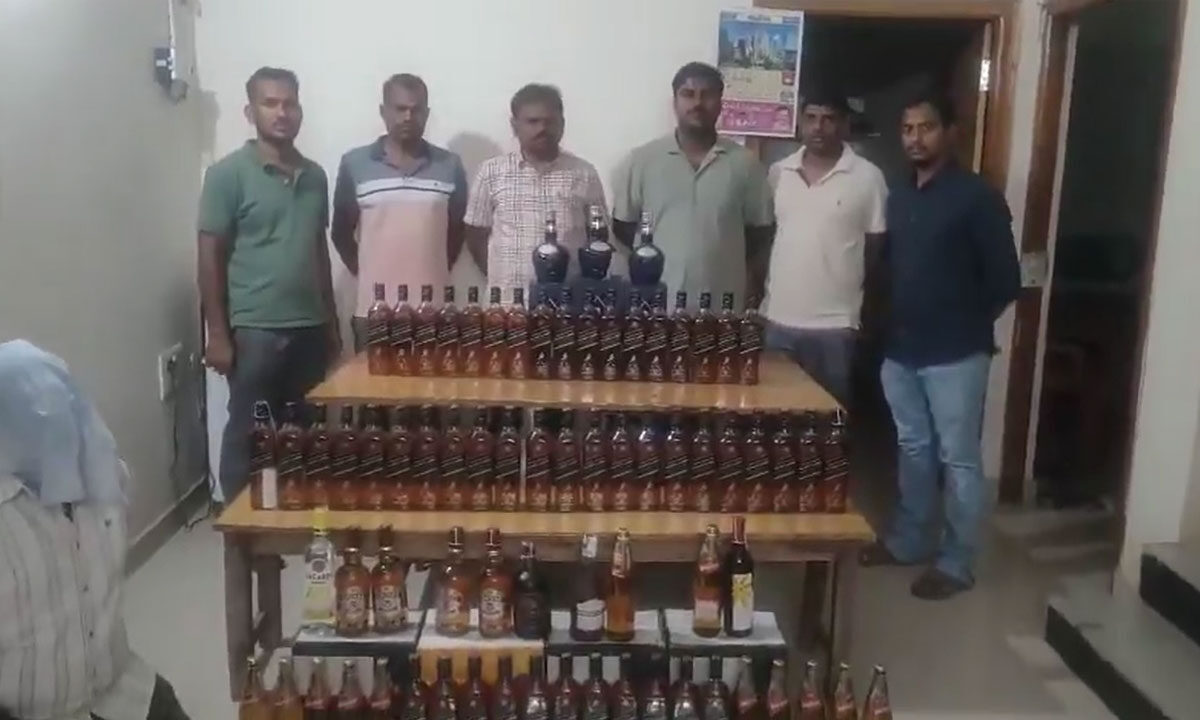 Hyderabad: ₹4 Lakh Worth Non-Duty Liquor Seized at Private Farmhouse Event in Moinabad