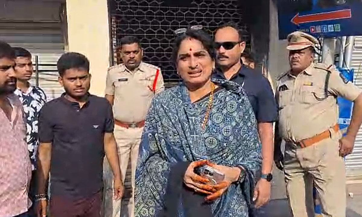 Madhavi Latha Visits Gulzar House Fire Site, Raises Questions on Telangana Government and Fire Services