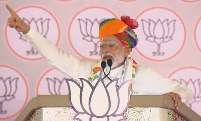 Wahan Se Goli Chalegi, Toh Yahan Se Gola Chalega': PM Told Armed Forces on Pakistani Actions