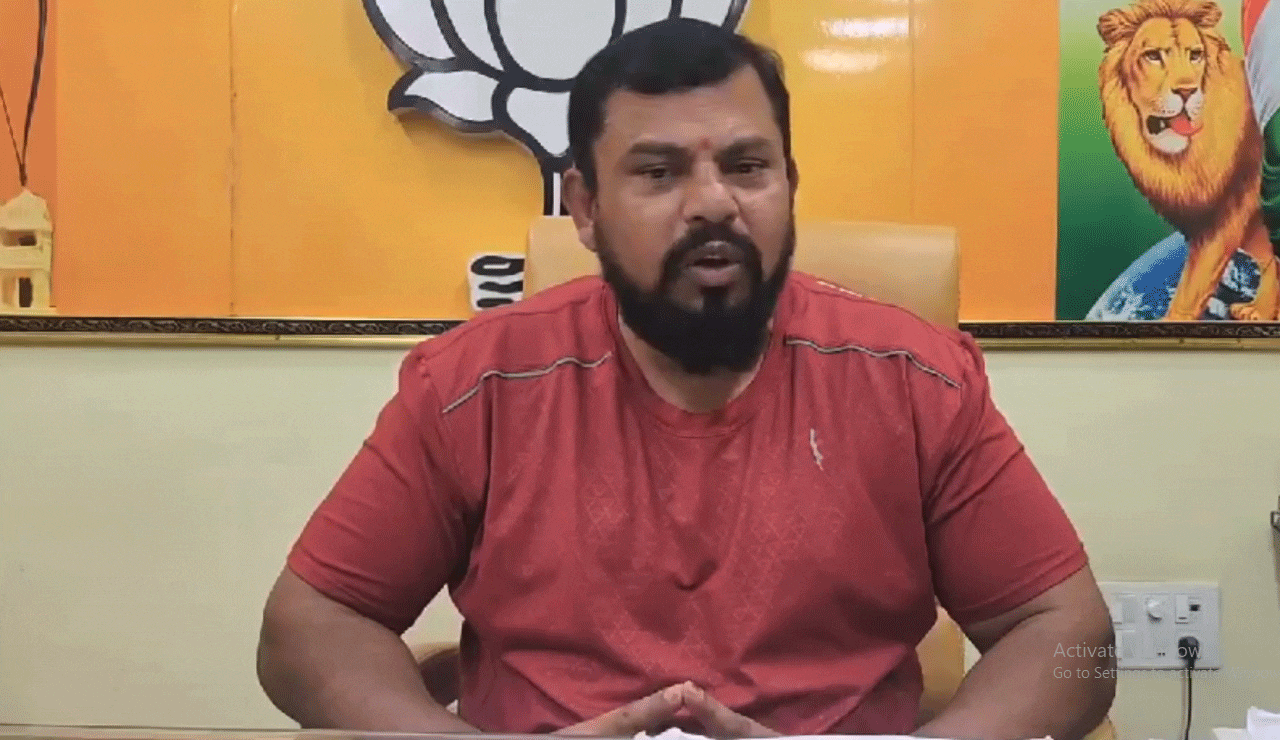 Raja Singh's Explosive Remarks Spark Controversy in Telangana BJP