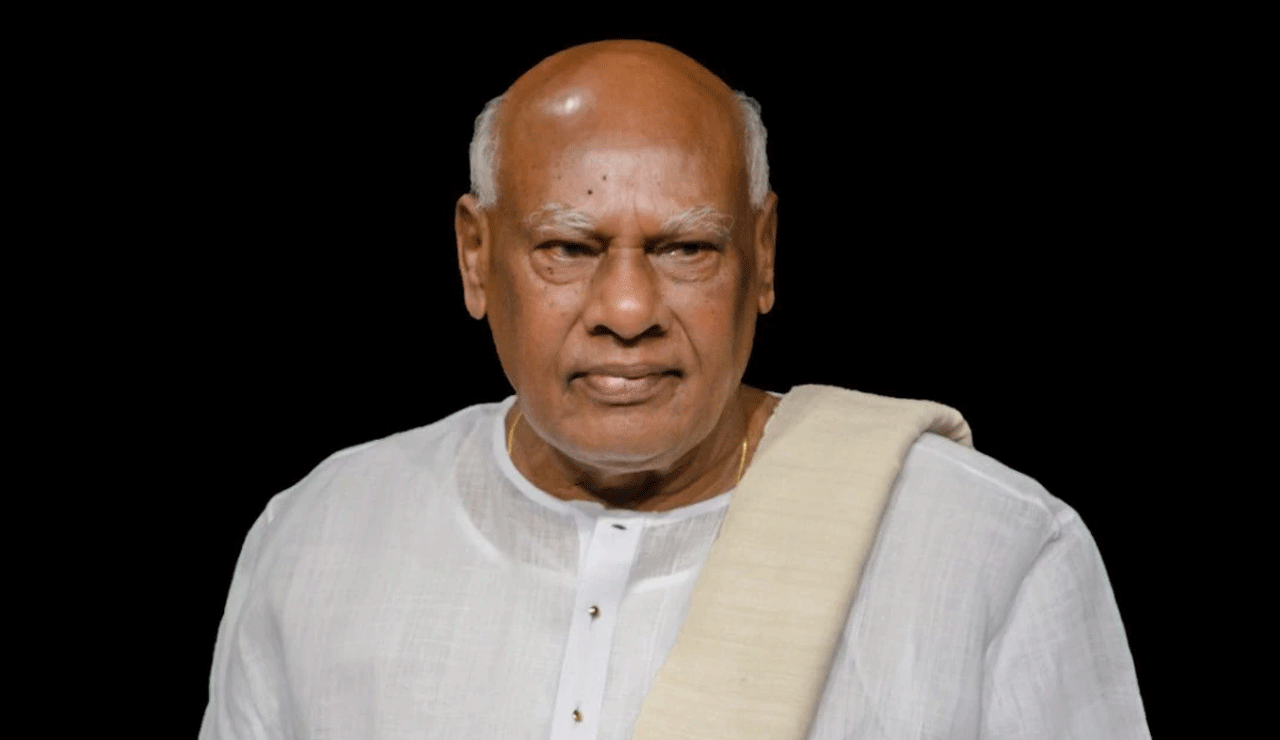 Bronze Statue of Former CM Rosaiah to Be Installed in the Heart of Hyderabad