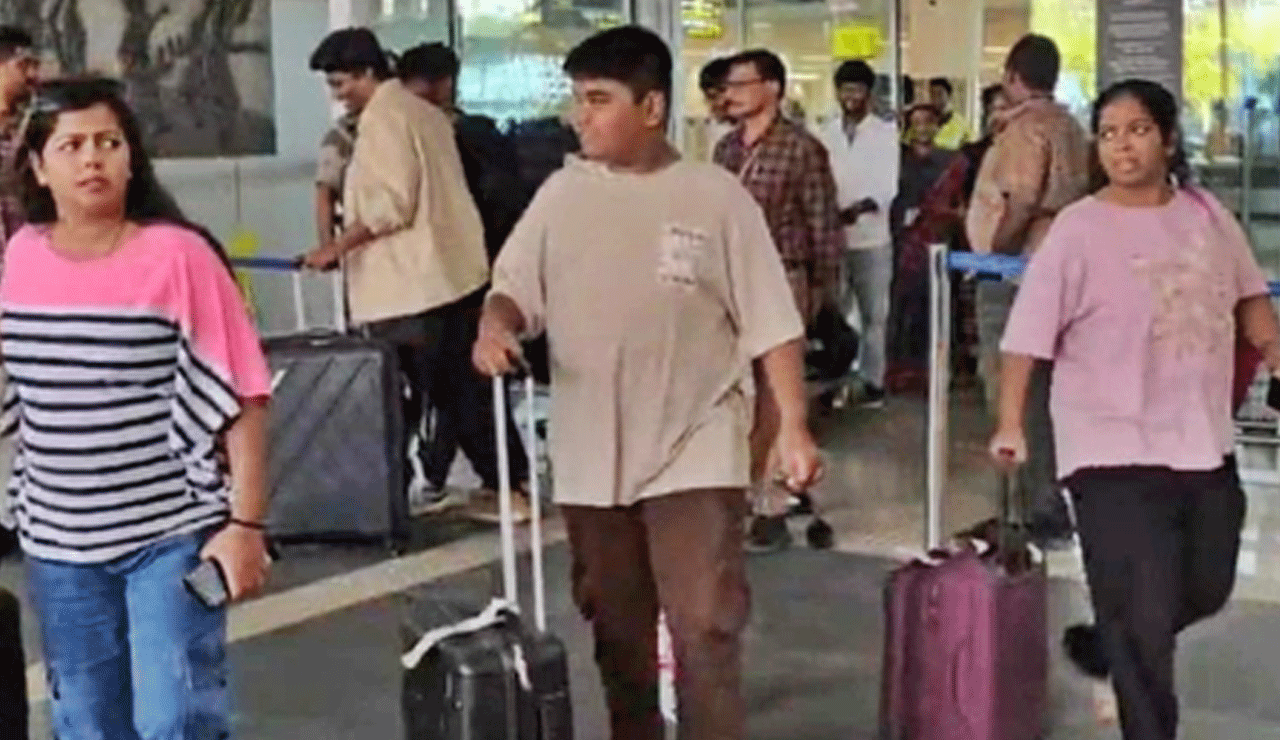 Andhra Pradesh, Telangana evacuate 476 from border states
