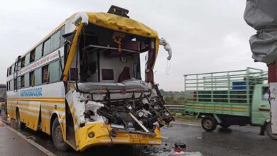 Karnataka-Hyderabad Bus Collides with Truck in Telangana’s Narayanpet; 18 Injured