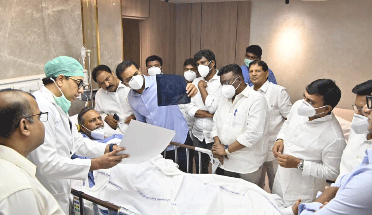 KT Rama Rao Meets Palla Rajeshwar Reddy at Hospital, Assures Full Support During Recovery