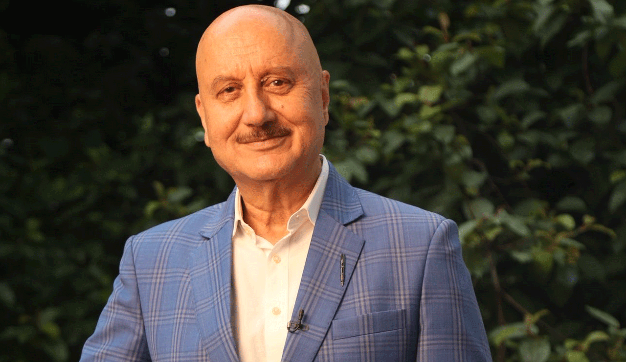 Anupama Anupam Kher Celebrates 44 Years in Mumbai: “Kuch Bhi Ho Sakta Hai”