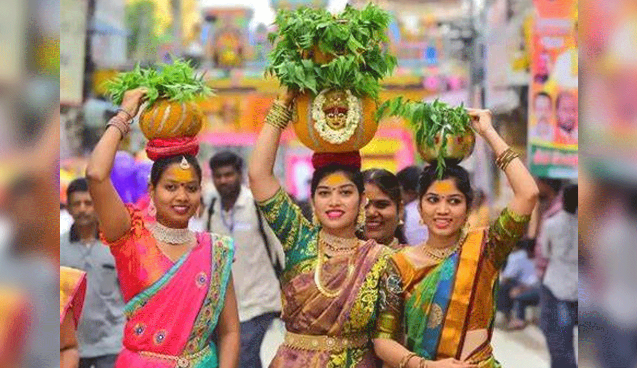 Hyderabad Gears Up for Grand Ashadam Bonalu 2025: ₹20 Crore Allocated, Celebrations Begin June 26 at Golconda