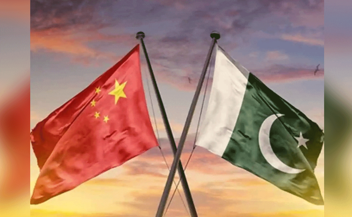 Pakistan and China Plan New South Asia Bloc as SAARC Moves Stall