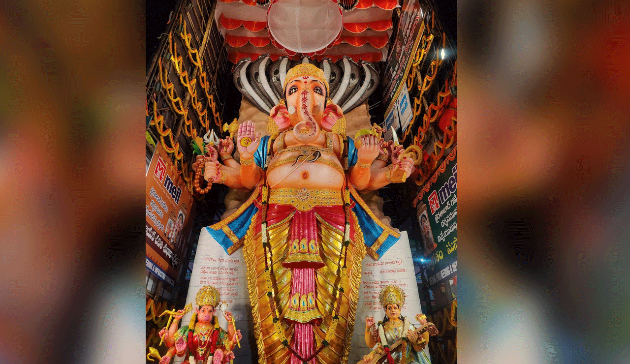 Hyderabad’s Iconic Ganesh Idol Goes Green with Operation Sindoor Theme in 2025