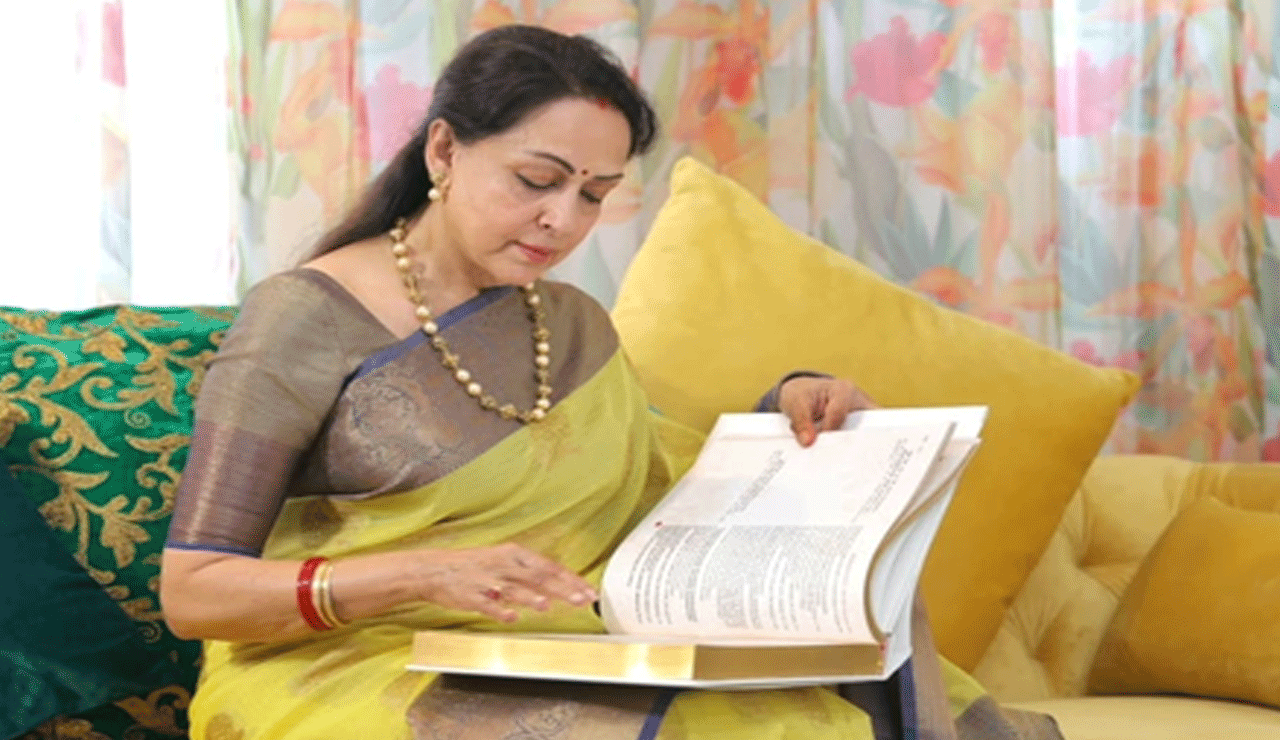Hema Malini voices concern over fading reading culture on National Reading Day
