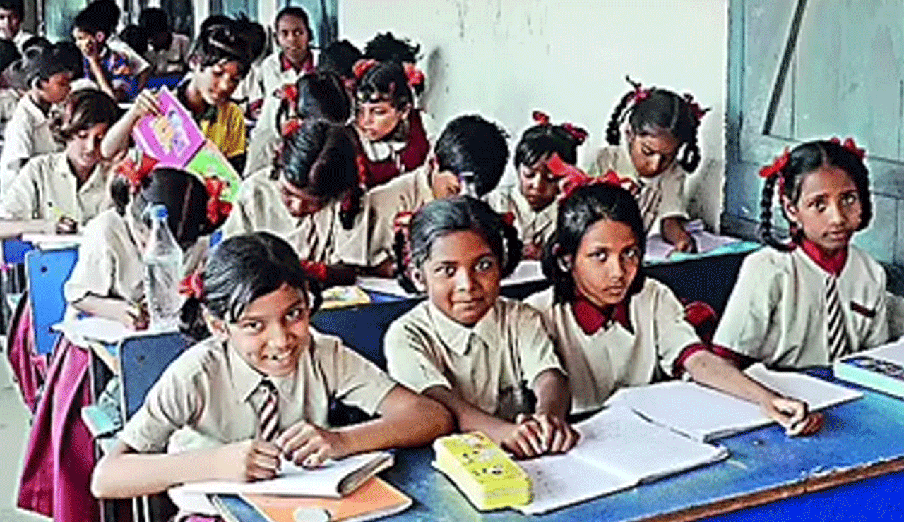 Students Scholarship: Good News for Government School Students – ₹12,000 Scholarship! Check Eligibility, Selection & Details