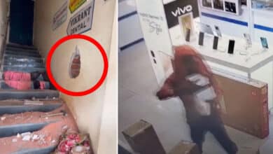 CCTV Captures Shocking Theft at Big C: Thief Steals ₹5 Lakh Worth of Mobiles from Dilsukhnagar Showroom
