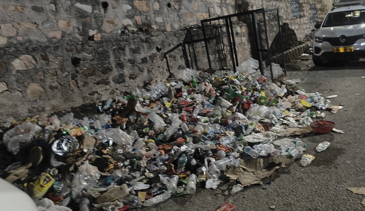 Plastic Pollution Puts Hyderabad’s Lakes at Risk – Urgent Action Needed