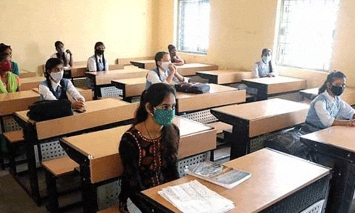 Students Reveal Fake Teacher Records and Mistreatment in Telangana Engineering Colleges