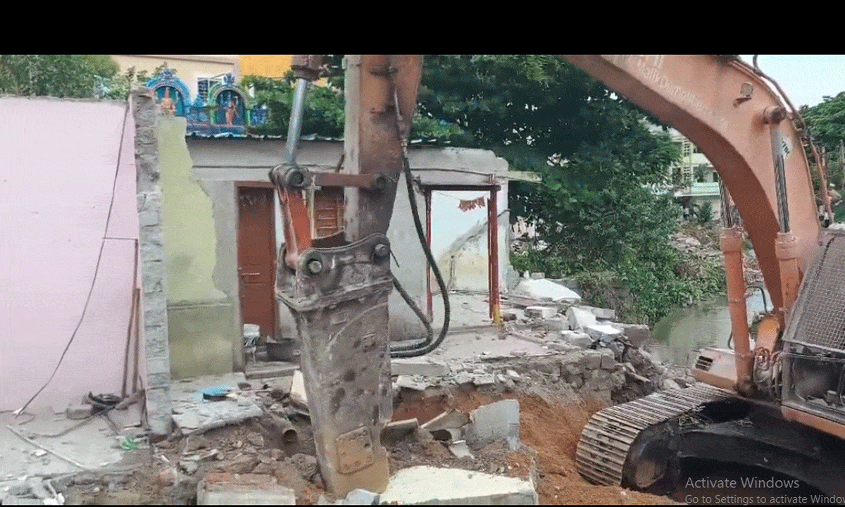 HYDRAA Demolition Drive Targets Illegal Constructions in Lingampally
