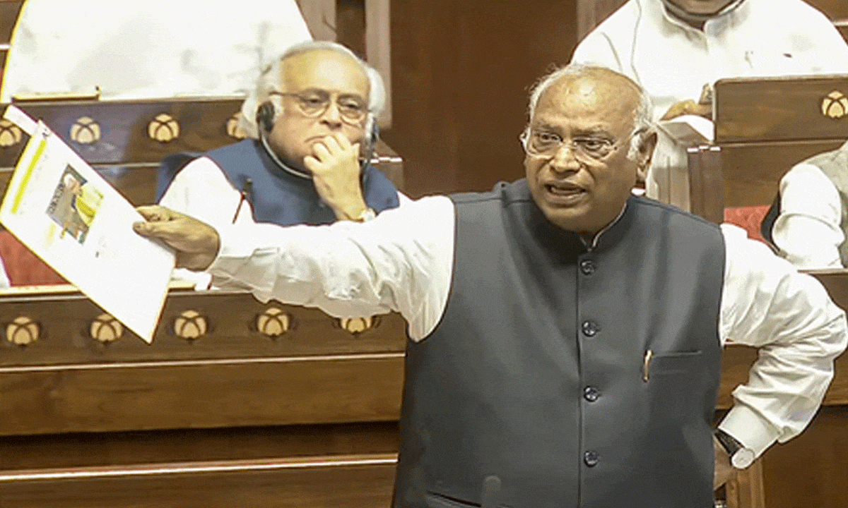 Kharge criticises Centre over Pahalgam attack, seeks accountability