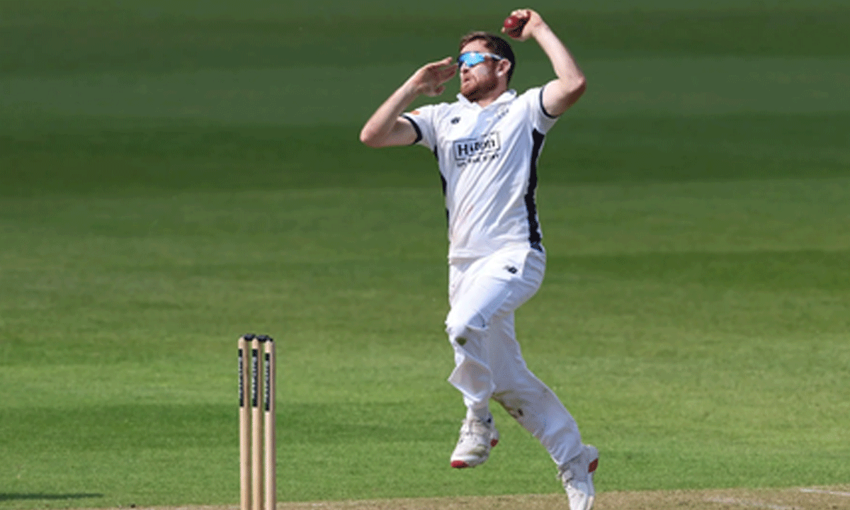 Dawson replaces Bashir as England name squad for 4th Test against India