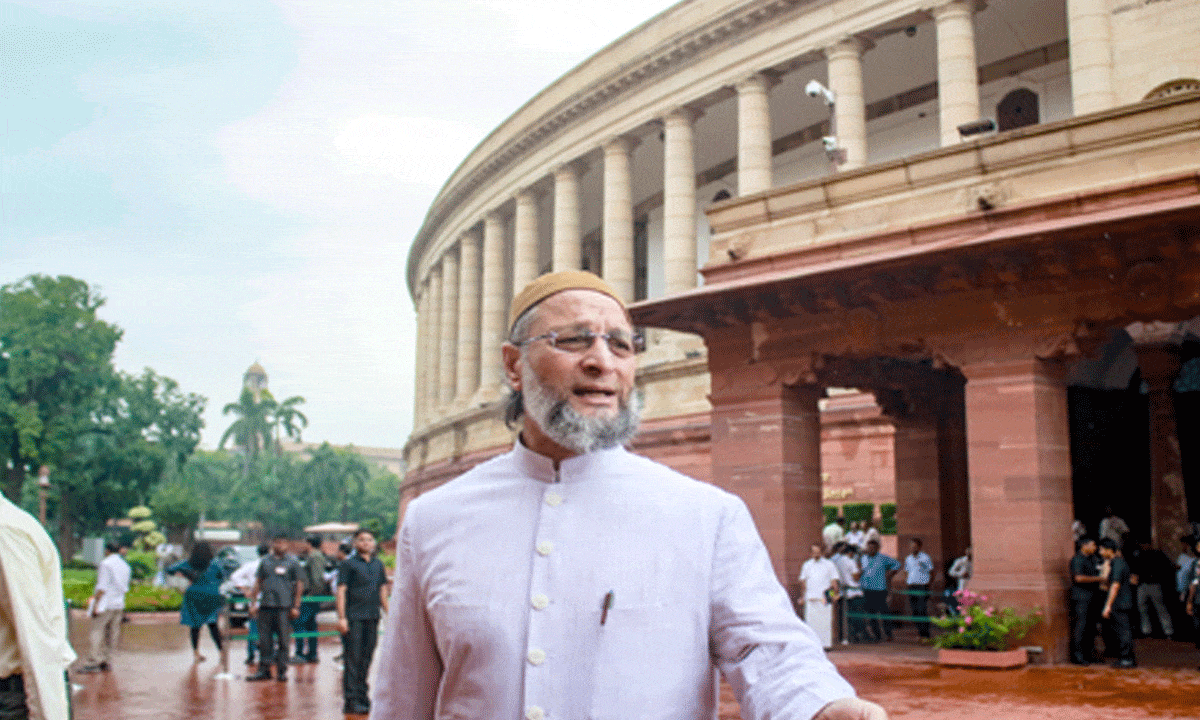 2006 Mumbai blasts: Owaisi slams Centre, Maharashtra for filing appeal against Bombay HC order