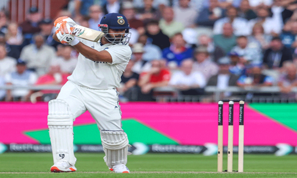 4th Test: Pant unbeaten on 39 despite fractured foot as India reaches 321/6 against England