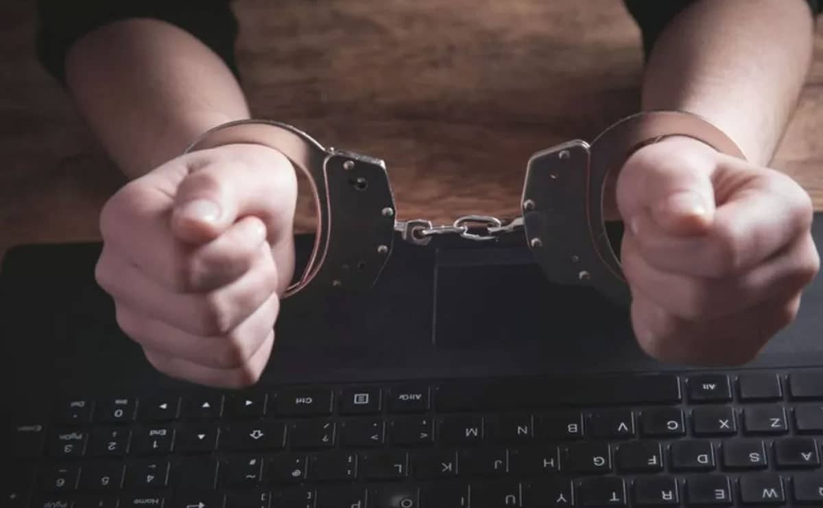 Two Brothers Arrested in Thane for Rs 95 Lakh 'Digital Arrest' Scam