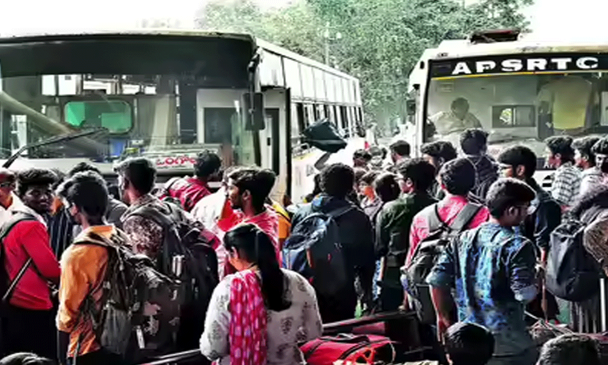 Telangana: EThames Students Urge Gender Sensitivity Training for TSRTC Amid Free Bus Travel Concerns
