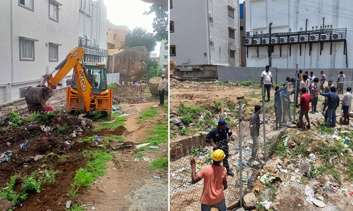 HYDRAA In Moosapet: Encroachments Removed from 2,000 Yards of Park Land in Anjaneya Nagar Colony