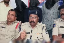 Hyderabad: 5 arrested for stealing Rs 11.71 lakh through distraction