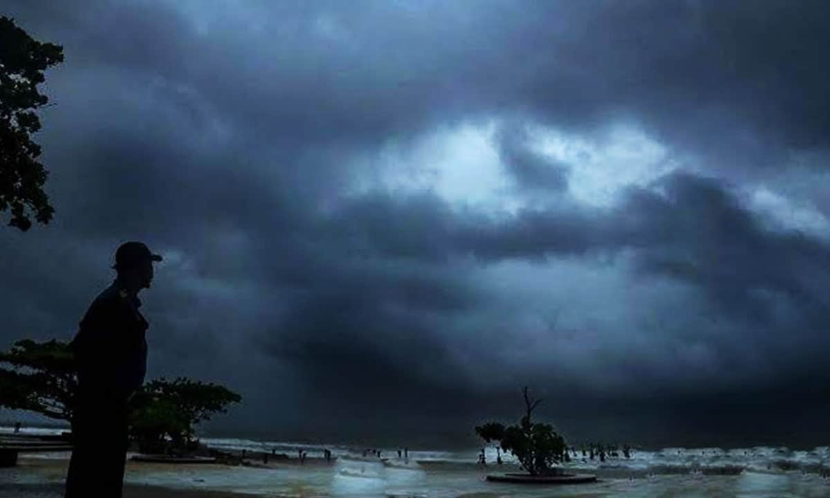 Telangana Weather Report: Red Alert Issued as Heavy Rains Set to Lash North and East Districts