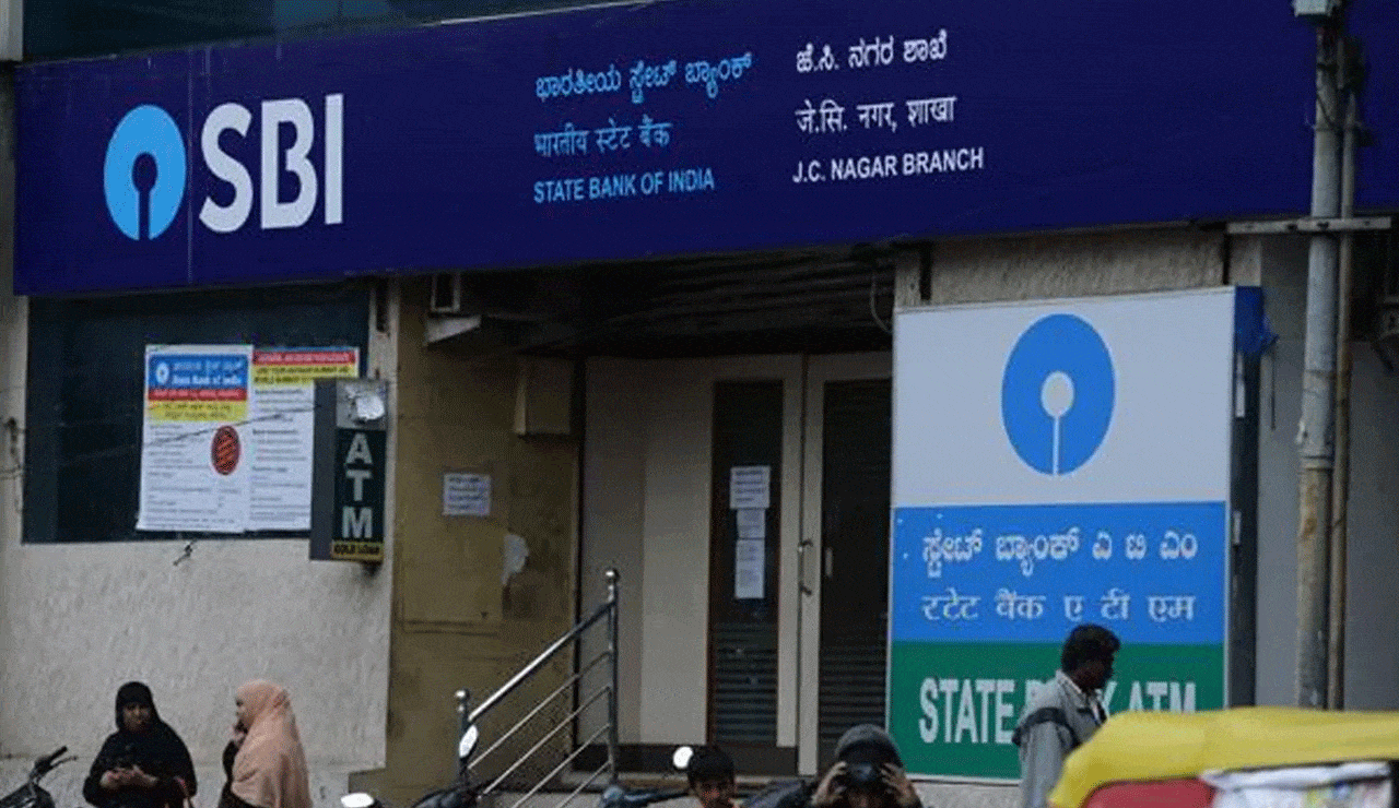 SBI Services Face Outage: YONO, UPI, NEFT, and More Affected