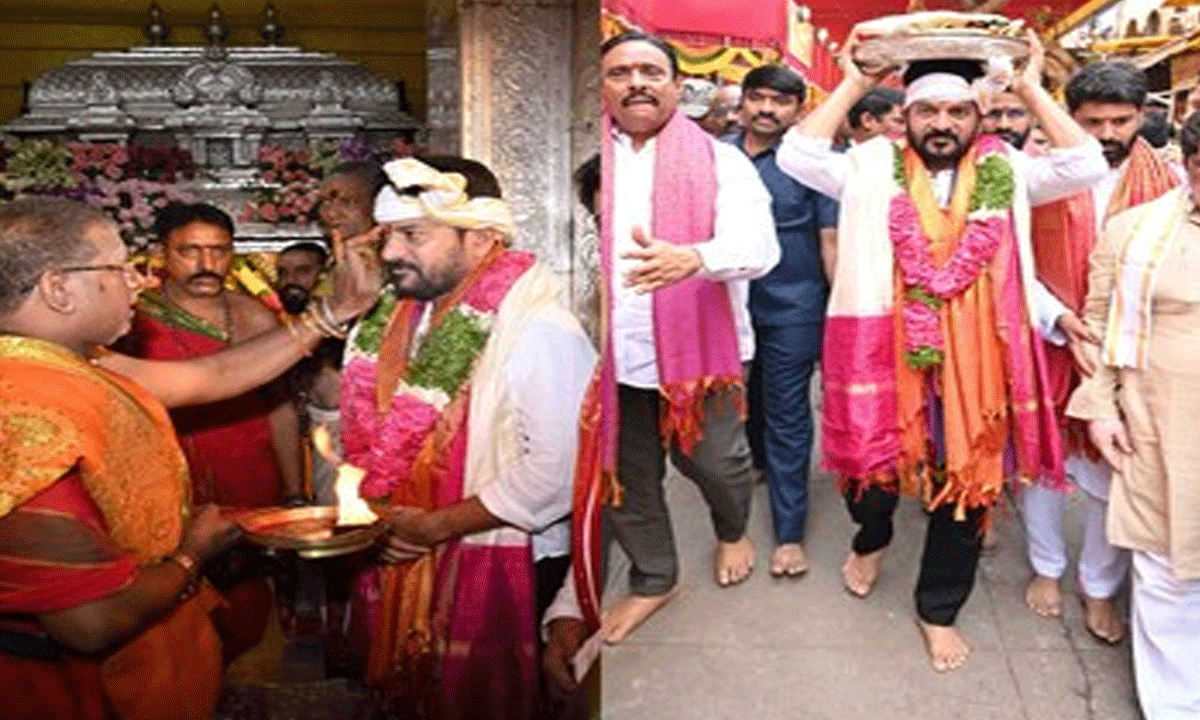 Secunderabad Bonalu Tomorrow: CM Revanth Reddy to Offer Silk Robes to the Goddess