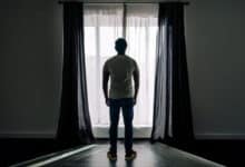 Smartphones before 13 may raise suicidal thoughts, aggression risk in youth: Study