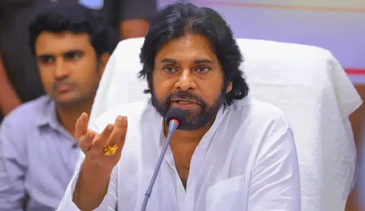 Pawan Kalyan starrer 'Hari Hara Veera Mallu' released, fans celebrate across Andhra