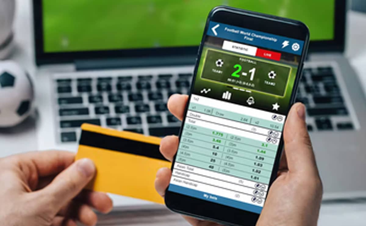 SC issues notice to RBI, ED, TRAI, states on plea to ban all betting apps