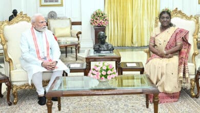 PM Modi meets President Murmu
